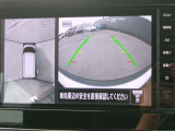 まるで上空から見下ろしているような感じで駐車が楽にできるインテリジェントアラウンドビューモニター!幅寄せが苦手な方でもサイドビューで確認することができますよ♪