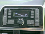 ドライブをより楽しく彩るナビ・オーディオ。使いやすいインターフェースで、快適な運転をサポートします。お気に入りの音楽を聴きながら、ゆったりと過ごせます。