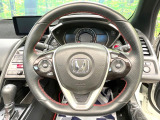 【純正革巻きステアリング】上質な革を使用することで、手にしっかり馴染みとても運転しやすいハンドルです♪