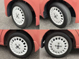 155/65R14 ボレロ専用純正アルミホイール装着。