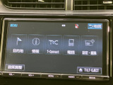 使いやすいインターフェースで、快適なドライブをサポート。各種機能へのアクセスもスムーズに行えます。情報満載のナビゲーションで、目的地まで安心です。