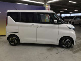 エンジンルーム、室内、クリーニング済みです。厳選したお車を屋内展示場にて展示中☆車両品質には自信がございます!ぜひ一度ご来店ください!!
