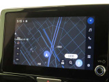 メーカー装着の8インチディスプレイオーディオを装備しております