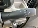 運転席から操作しやすい位置に配備されています♪
