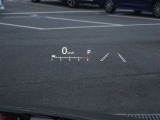 カラーヘッドアップディスプレイ付き。少ない視線移動で情報を確認できるので、運転の疲労軽減に繋がりますよ♪
