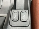 当店の車は全台、保証付きで購入後も安心です。保証期間中は全国のホンダディーラーで保証修理を受け付けております。