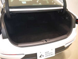 【AC100V電源付き!荷室(トランク・ラゲッジスペース)】普段のお買い物に十分なスペースがあります。