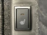 【シートヒーター】寒い日に重宝するシートヒーター!エアコンより早く温まってくれるので寒がりの人も安心ですね♪エアコンの温風は乾燥するから苦手、という方にもをおすすめです。
