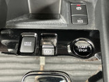 視認性の高いメーター類で、運転に必要な情報を的確に把握できます。運転に集中できる、シンプルでわかりやすいデザインです。
