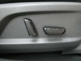 パワーシートになっておりますので、微調節が可能。運転がしやすい姿勢を取ることが出来ます。