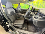 運転席シート廻りは使用感も少なく、良好な状態となっています。丁寧に使われていたことがよくわかりますね。