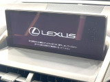 【純正ナビ】人気の純正ナビを装備しております。ナビの使いやすさはもちろん、オーディオ機能も充実!キャンプや旅行はもちろん、通勤や買い物など普段のドライブも楽しくなるはず♪