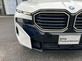 また、BMW正規認定中古車は、エマージェンシーサービスが自動付帯。24時間365日、皆様のカーライフをサポート致します。確かな安心のうえで、「駆けぬける歓び」をご堪能ください。