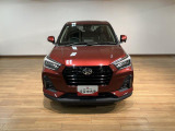 充実装備のロッキーのお買得車が入庫しました!9インチナビ、バックカメラ、ETC、ナビ連動前後ドラレコ、クルーズコントロール、前席シートヒーター、LEDヘッドライト・フォグランプなど装備の1台です!!