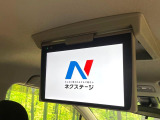 【フリップダウンモニター】大画面モニターで後席でもエンタメをお楽しみいただけます。小さなお子様にも大人気の装備です♪