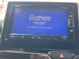 【純正ナビ】人気の純正ナビを装備しております。ナビの使いやすさはもちろん、オーディオ機能も充実!キャンプや旅行はもちろん、通勤や買い物など普段のドライブも楽しくなるはず♪