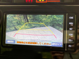 【バックカメラ】駐車時に後方がリアルタイム映像で確認できます。大型商業施設や立体駐車場での駐車時や、夜間のバック時に大活躍!運転スキルに関わらず、今や必須となった装備のひとつです!