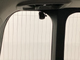 後方にもドライブレコーダーのカメラ(社外品)が付いています。前後両方でお車の周りを監視・記録いたします。