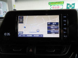 ナビは純正品。フルセグテレビ・CD・Bluetooth・SDオーディオ対応。