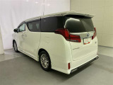 60項目5000部品が対象のトヨタディーラー保証だからこその安心。1年間走行距離無制限のロングラン保証付き!