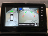 前後左右4つのカメラで、上から見たような映像をお届け、駐車時も安心、アラウンドビューモニター付(肉眼では確認し辛い左前の映像に切り替えることも可能です)。