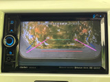 狭い道や駐車時も安心。後方の状況を画面で確認できるので、安全な運転をサポートします。駐車が苦手な方にもおすすめです。