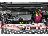エンジンルームの樹脂部分は丁寧に磨いてツヤをだしています。当社の中古車のエンジンルームクリーニングはとても自信があります★