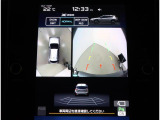 車両の前後左右に搭載されたカメラの映像を合成し、車を上から見下ろしているような映像をミニターに映し出すシステムのデジタルマルチビューモニター搭載!