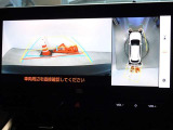 バックガイドモニターを装備しています、車庫入れもラクラクです。パノラミックビューモニターを搭載しています、上からの画像も表示されます。