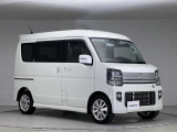【車両状態証明書】査定協会公認のプロの検査員が公平かつ確かな基準で検査を実施。車両評価をもとに、安心しておクルマをお選びいただけます。