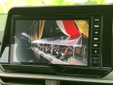 停車中にテレビや映像を楽しめる機能。休憩時間などにリラックスした時間を過ごせます。家族でのドライブにも最適です。※走行中の視聴は危険です。