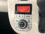 【オートエアコン】一度お好みの温度に設定すれば、車内の温度を検知し風量や温度を自動で調整。暑い&hellip;寒い&hellip;と何度もスイッチ操作をする必要はありません。快適な車内空間には必須の機能ですね♪
