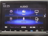 ホンダ純正メモリーナビ搭載車両♪ナビはルート案内はもちろん、Bluetooth接続にも対応していますので、スマホの中の音楽を手軽に楽しむこともできます♪AppleCarplayもご利用可能です♪