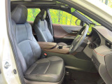 運転席シート廻りは使用感も少なく、良好な状態となっています。丁寧に使われていたことがよくわかりますね。