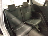 トヨタ高品質中古車洗浄「まるまるクリン」施行済♪室内の汚れもニオイも、くまなく洗浄・除菌・消臭!ボディやタイヤ、エンジンルームも、すみずみまで美しく仕上げます♪