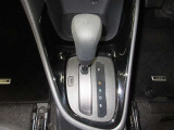 燃費の良い電気式無段変速のCVTです。