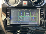 ラジオやCD、USBなど、多様なメディアに対応。お好みの音楽を車内で楽しめます。直感的な操作で、簡単に音楽を選べます。