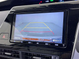 バックモニター付なので後退時に後方が見えるので安心。 車は構造上、死角がたくさんなので万が一を考えると必須ですね。 あくまで補助の為の装備、バックは目視で確認する事が重要ですよ。