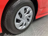 トヨタ純正ホイールキャップ装着車になります♪