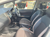 運転しやすいドライビングポジションです。視界も広く、安全運転をサポートします。快適な空間で、ドライブを楽しみましょう。