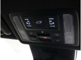 両側電動スライドドアのスイッチ付です。車内からもスイッチひとつで楽にドアの開閉が可能です。電動なので開閉時に力を使う必要がなく、半ドアになることもありません!