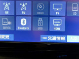 スマホの充電ができる!給電用USB端子は、リアシートにもあります。