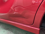 左のスライドドアに凹みがありますこちらは現状でのお渡しになります☆予めご了承ください。