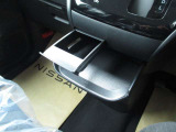 中古車のことはお任せください。専任の担当者がご説明いたします。