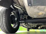 お車を安心してお乗りいただく為には、足回りの定期点検が欠かせません。サービスサポート(有償保証)では無料点検もご提供しており、安心のカーライフをお過ごしいただけるサポート体制が整っています。