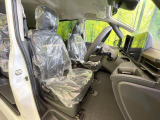 運転席シート廻りは使用感も少なく、良好な状態となっています。丁寧に使われていたことがよくわかりますね。