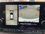 上から丸見えアラウンドビュー!車を真上から見下ろした様な映像を映し出します。これで苦手な車庫入れもラクラク。