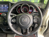 【ステアリングスイッチ】運転中、前方から目線をそらすことなく、オーディオ等の操作が可能な便利機能!安心&快適なドライブを演出してくれます♪
