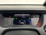 瞬時にお車の情報が読み取れるメーターデザインとなっております!!