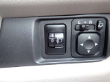 ヘッドライトレベライザー付だから荷物が多くなっても先行車などに眩しくさせずに済みます。